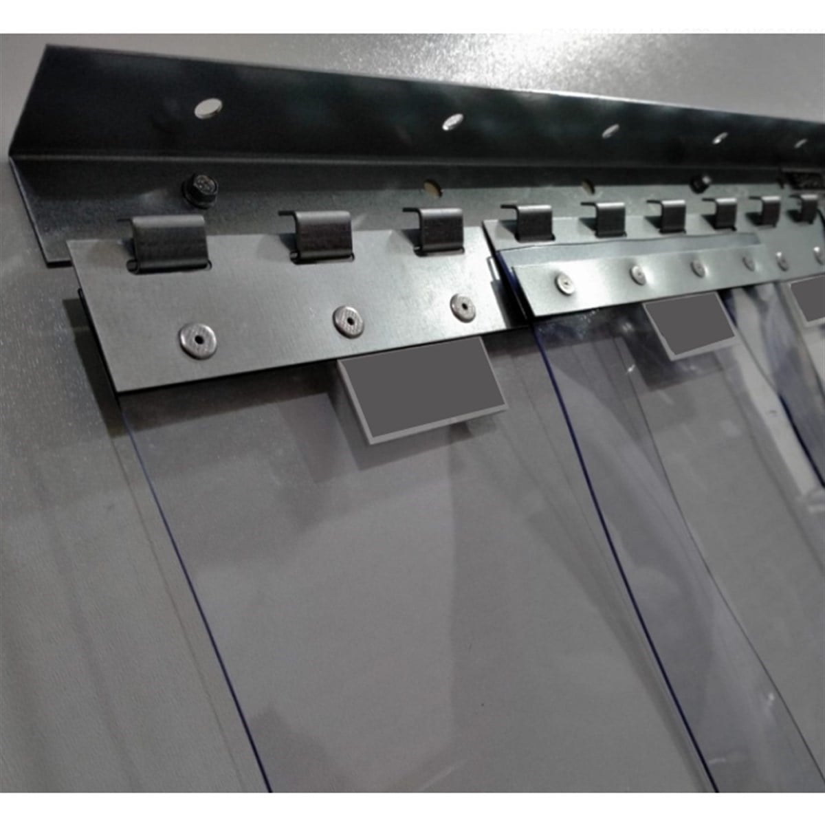 PVC Şerit Perde Fiyatları 2026 | Şeffaf Buzhane Perdesi | Akay Tente